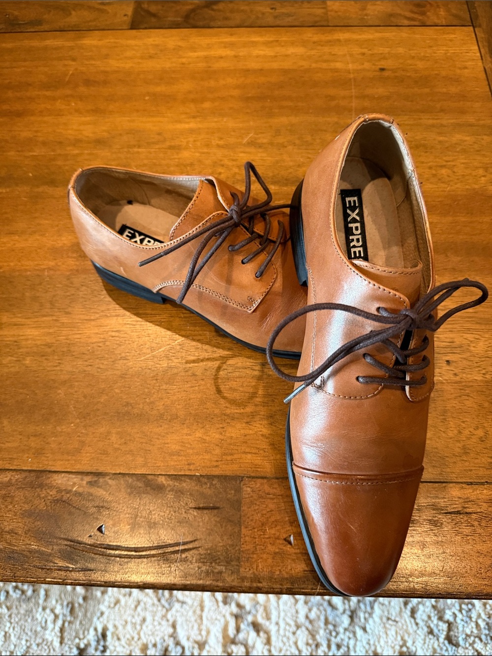 Express Men’s Brown Leather Lace-Up Oxfords